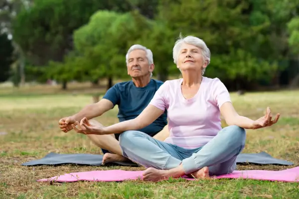 Técnicas de Meditação para Casais na Maturidade